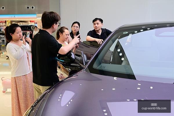 电竞品牌跨,界合作,联名款产品,友博体育,友博体育平台,友博体育App,友博体育下载